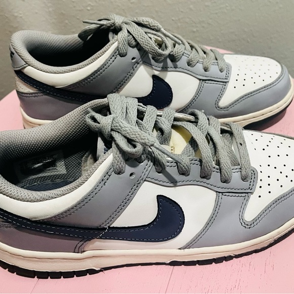 Grey & White Big Boys Size 6 Nike Dunk Lows - Excellent used condition! - Picture 2 of 5